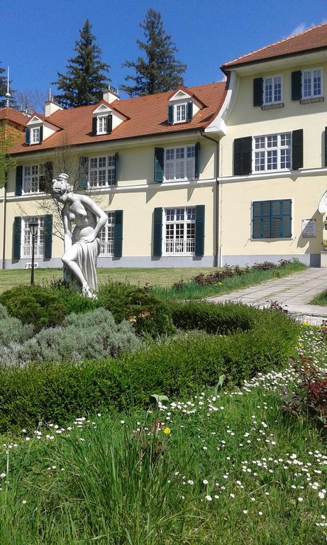 Apartments Soelek - Vila Golf Rogaška Slatina Eksteriør billede