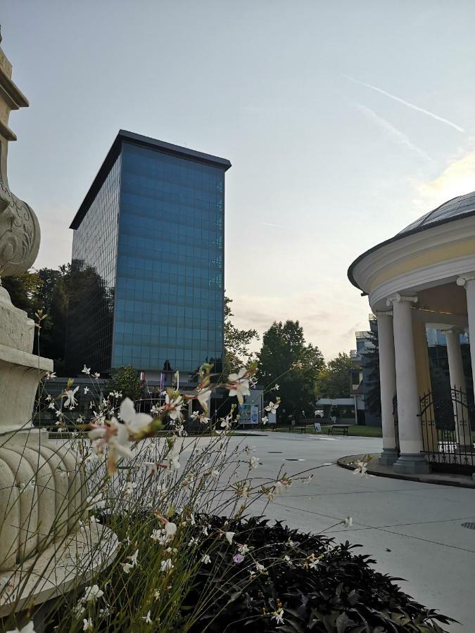 Apartments Soelek - Vila Golf Rogaška Slatina Eksteriør billede